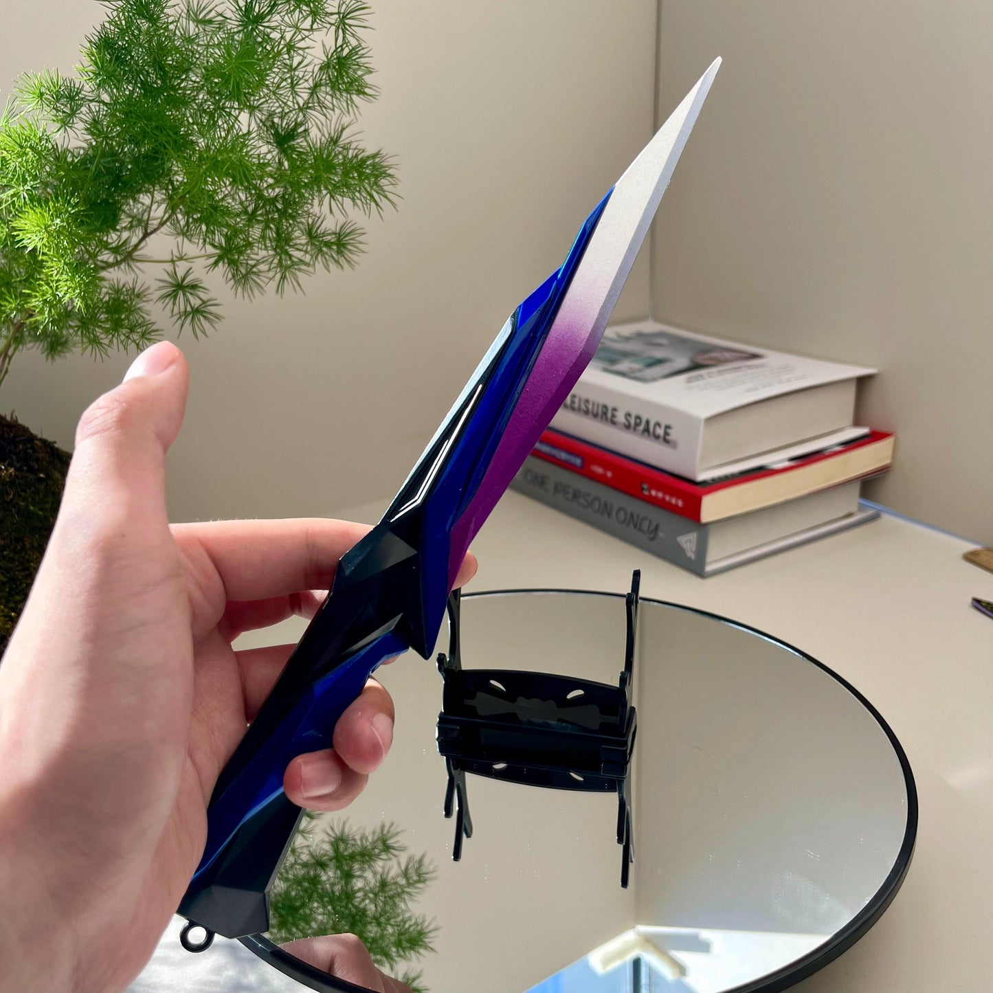 28cm Valorant Singularity Knife, Valorant knife, Valorant Weapon, Game Peripherals Cosplay, Metal Weapon Model, Weapons Replica, Toys Gift