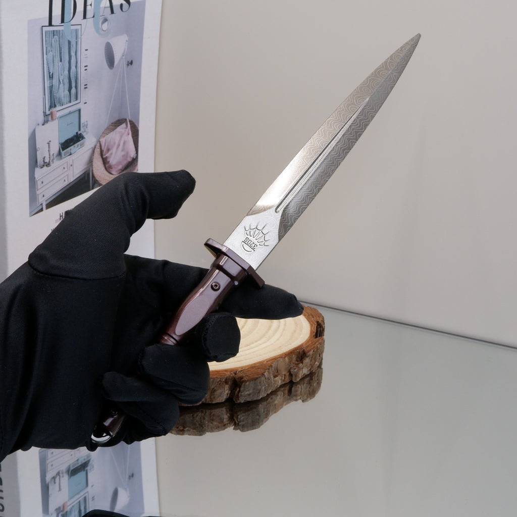 Arena Breakout Assault Knife Model: Metal Cosplay Prop with Sheath