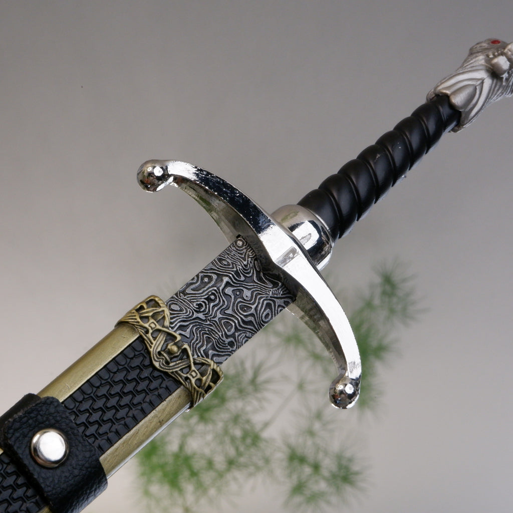 Games Movie And TV Peripheral Medieval Antique Long Claw Swords With Scabbard Weapon Model High-Quality Metal Crafts Ornaments Boys Toy Gift
