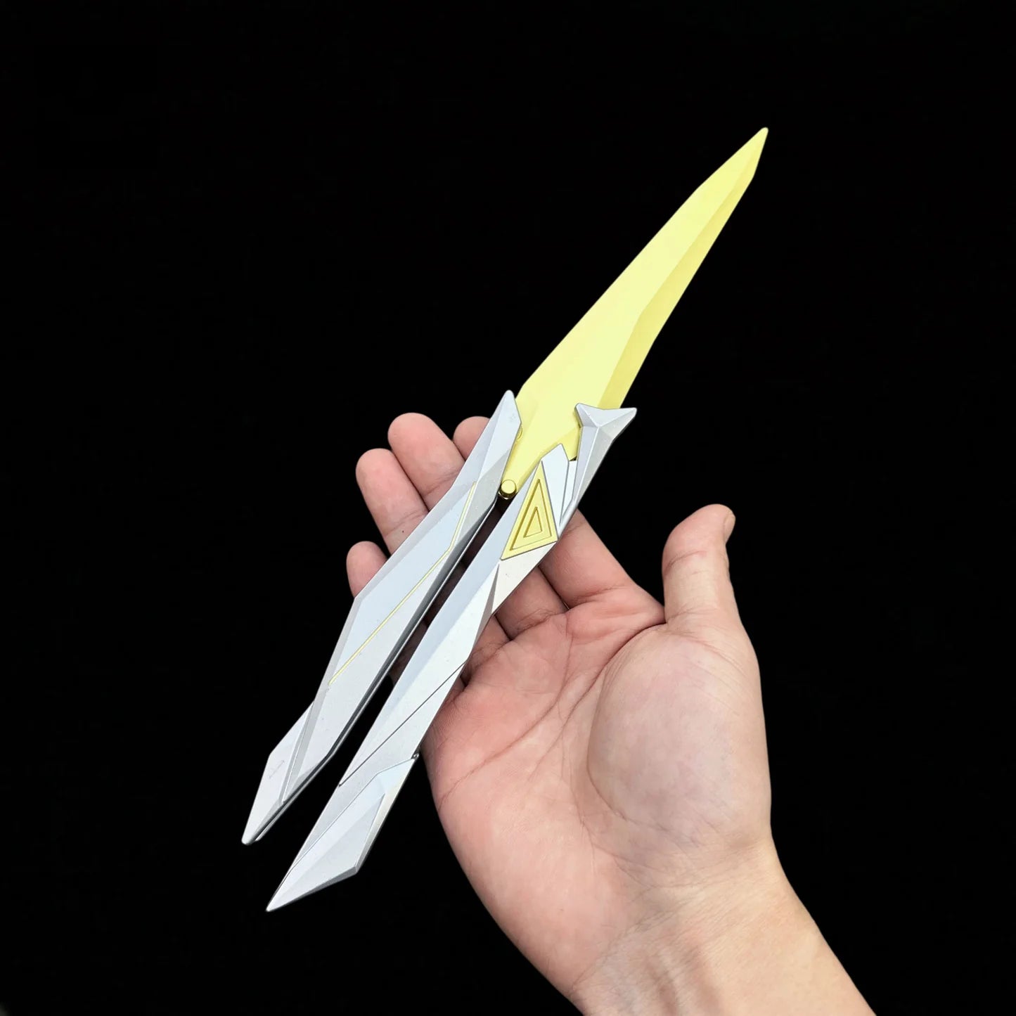 27CM/10.6" High-quality Singularity 2.0 Butterfly Knife Metal Replica