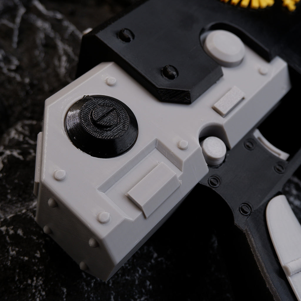 Warhammer 40K 1:1 Scale Pistol Prop Replica – Bolt Pistol, Plasma Pistol or Laspistol Eco-Resin Cosplay Collectible