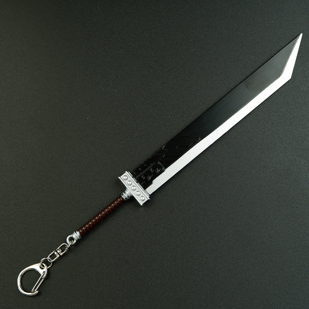 Final Fantasy Cloud Buster Sword Metal Keychain – Zinc Alloy RPG Mini Sword Bag Charm Collectible