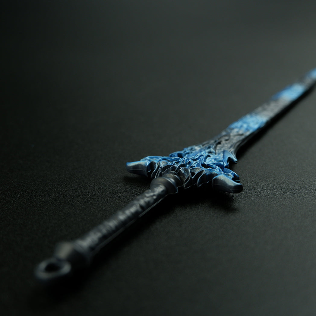 Final Fantasy RPG Weapon Miniature Set – Buster Sword, Invictus & Gunblade Zinc Alloy Display Collectible