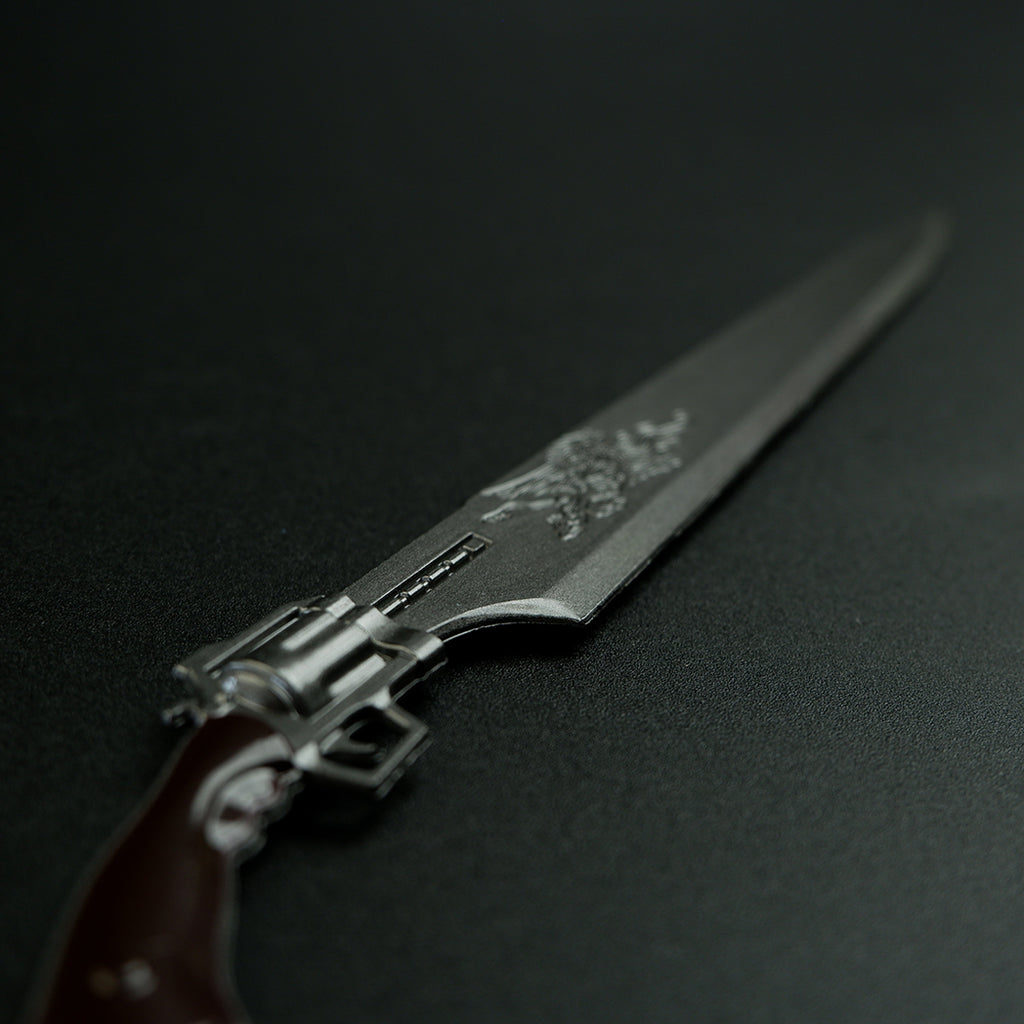 Final Fantasy RPG Weapon Miniature Set – Buster Sword, Invictus & Gunblade Zinc Alloy Display Collectible