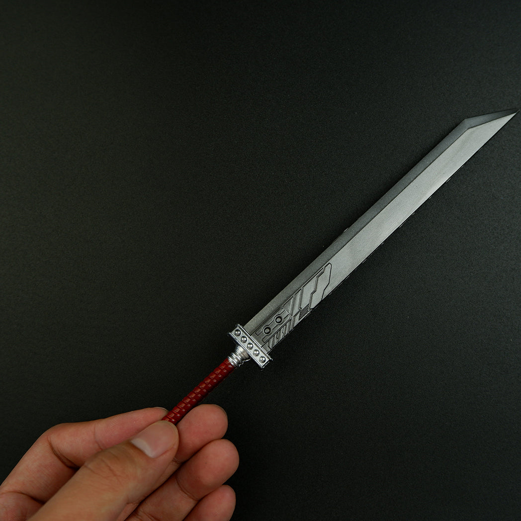 Final Fantasy RPG Weapon Miniature Set – Buster Sword, Invictus & Gunblade Zinc Alloy Display Collectible