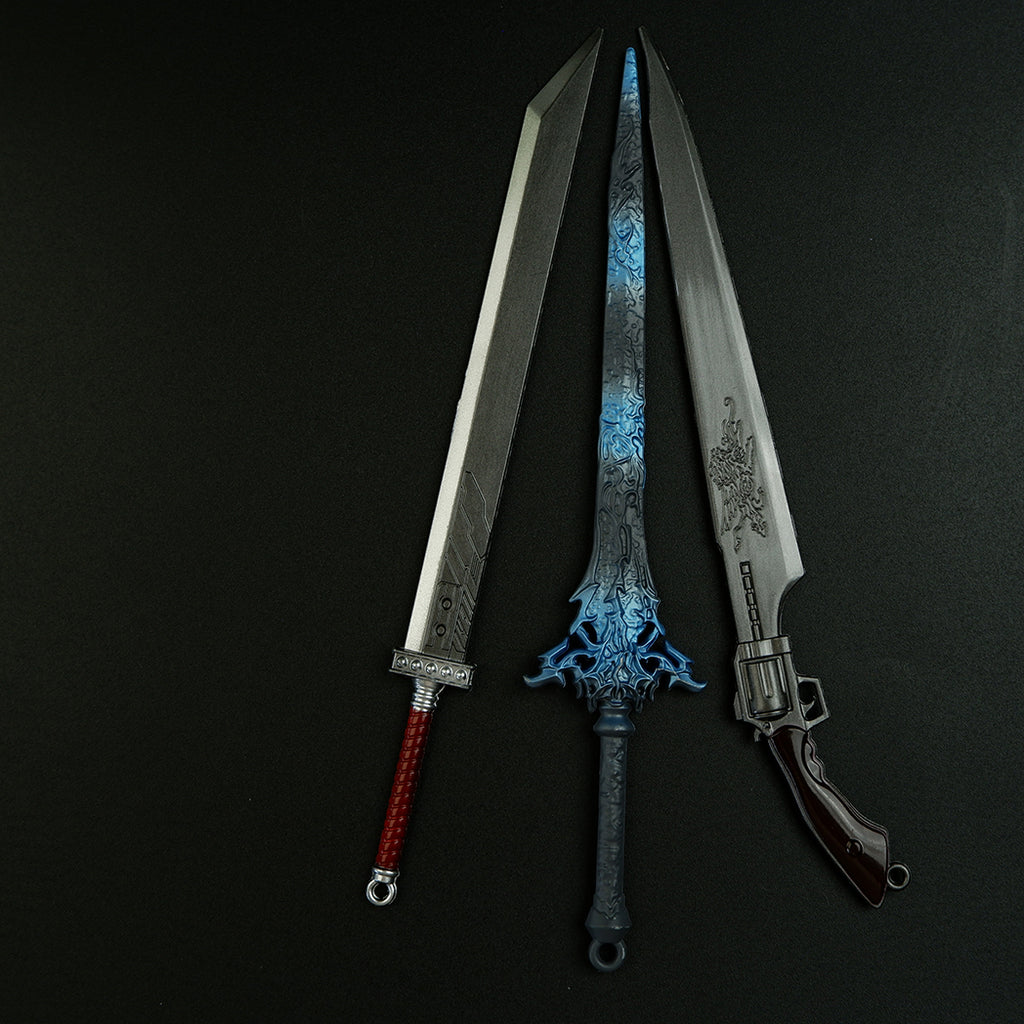 Final Fantasy RPG Weapon Miniature Set – Buster Sword, Invictus & Gunblade Zinc Alloy Display Collectible