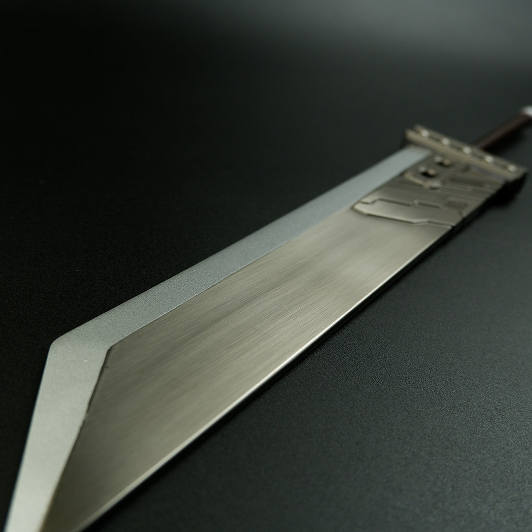 Final Fantasy VII Cloud Strife Buster Sword 35cm Metal Replica – FF7 Remake Display Collectible