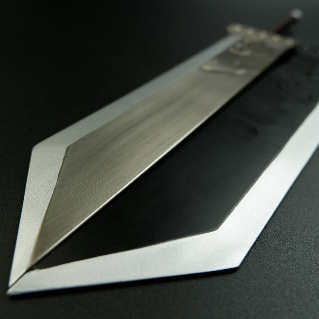Final Fantasy VII Cloud Strife Buster Sword 35cm Metal Replica – FF7 Remake Display Collectible