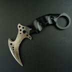 Hand-forging Re8 Chris Karambit Sharp Blade Stainless Steel Replica