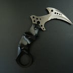 Hand-forging Re8 Chris Karambit Sharp Blade Stainless Steel Replica