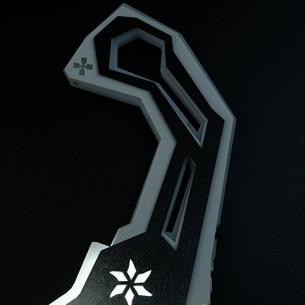 Valorant VCT 2025 Karambit Glowing Replica – LED Illuminating Cosplay Display Collectible