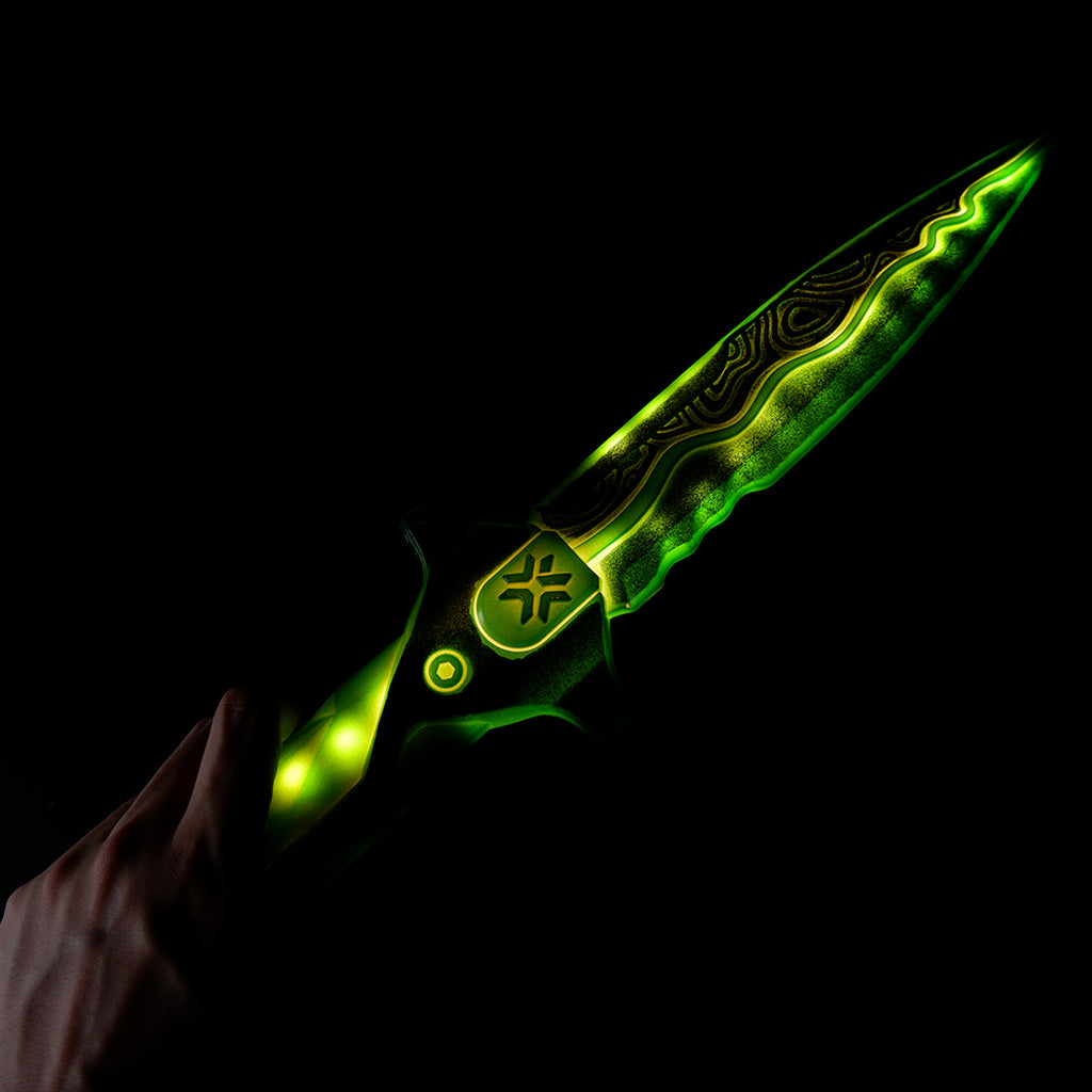 Valorant Tactical Dagger 45cm  LED Glowing Replica – Lightweight Cosplay Display Collectible