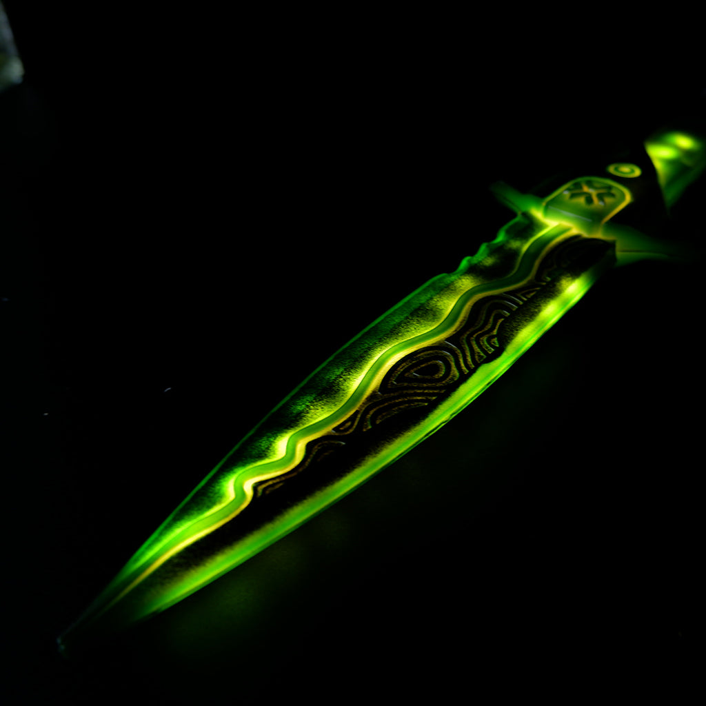 Valorant Tactical Dagger 45cm  LED Glowing Replica – Lightweight Cosplay Display Collectible