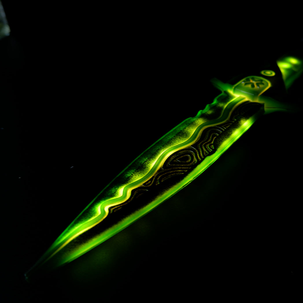 Valorant Tactical Dagger 45cm  LED Glowing Replica – Lightweight Cosplay Display Collectible