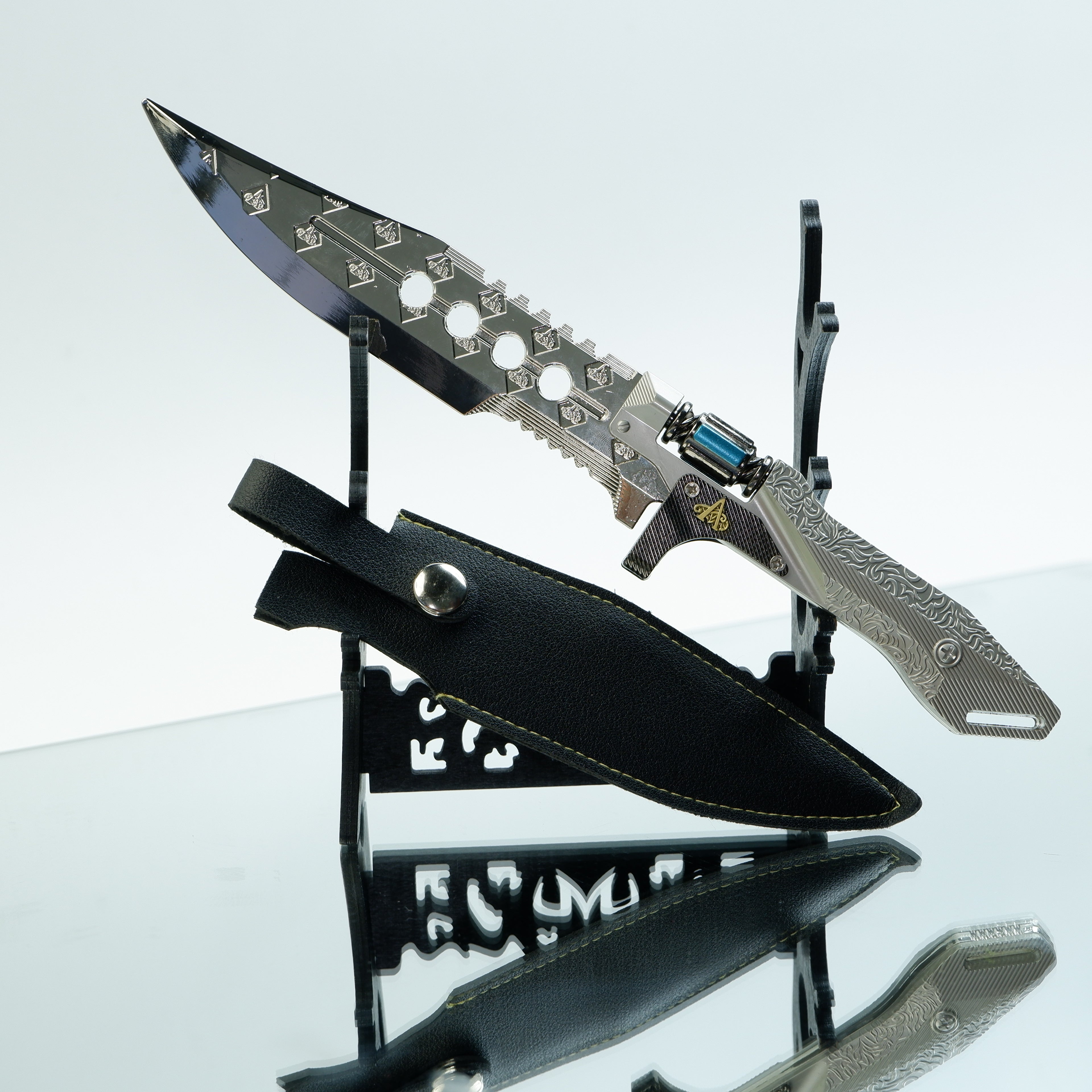 Valorant Sovereign Knife 22cm Metal Replica with Sheath & Stand – Zinc Alloy Celestial Engraved Dagger Collectible