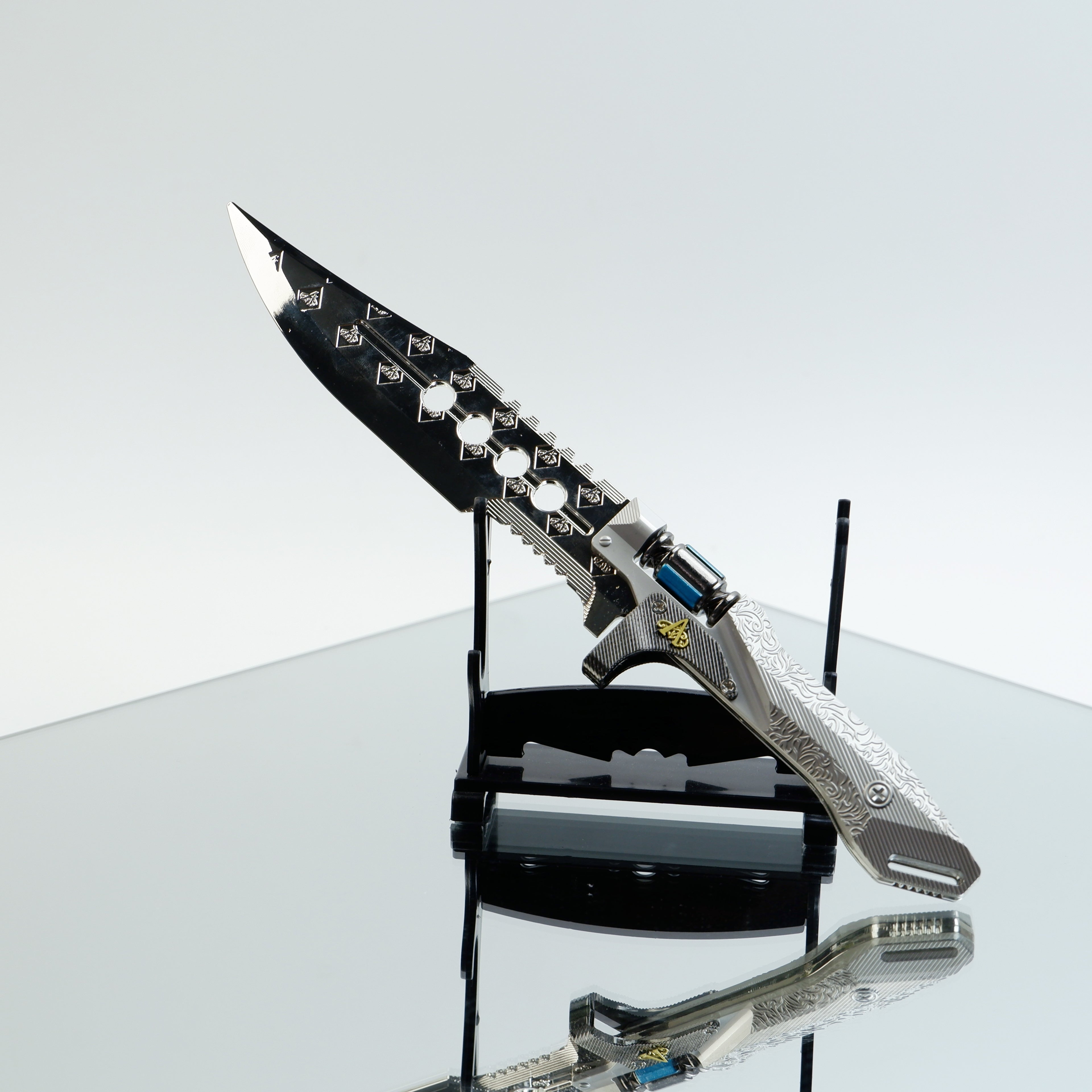 Valorant Sovereign Knife 22cm Metal Replica with Sheath & Stand – Zinc Alloy Celestial Engraved Dagger Collectible
