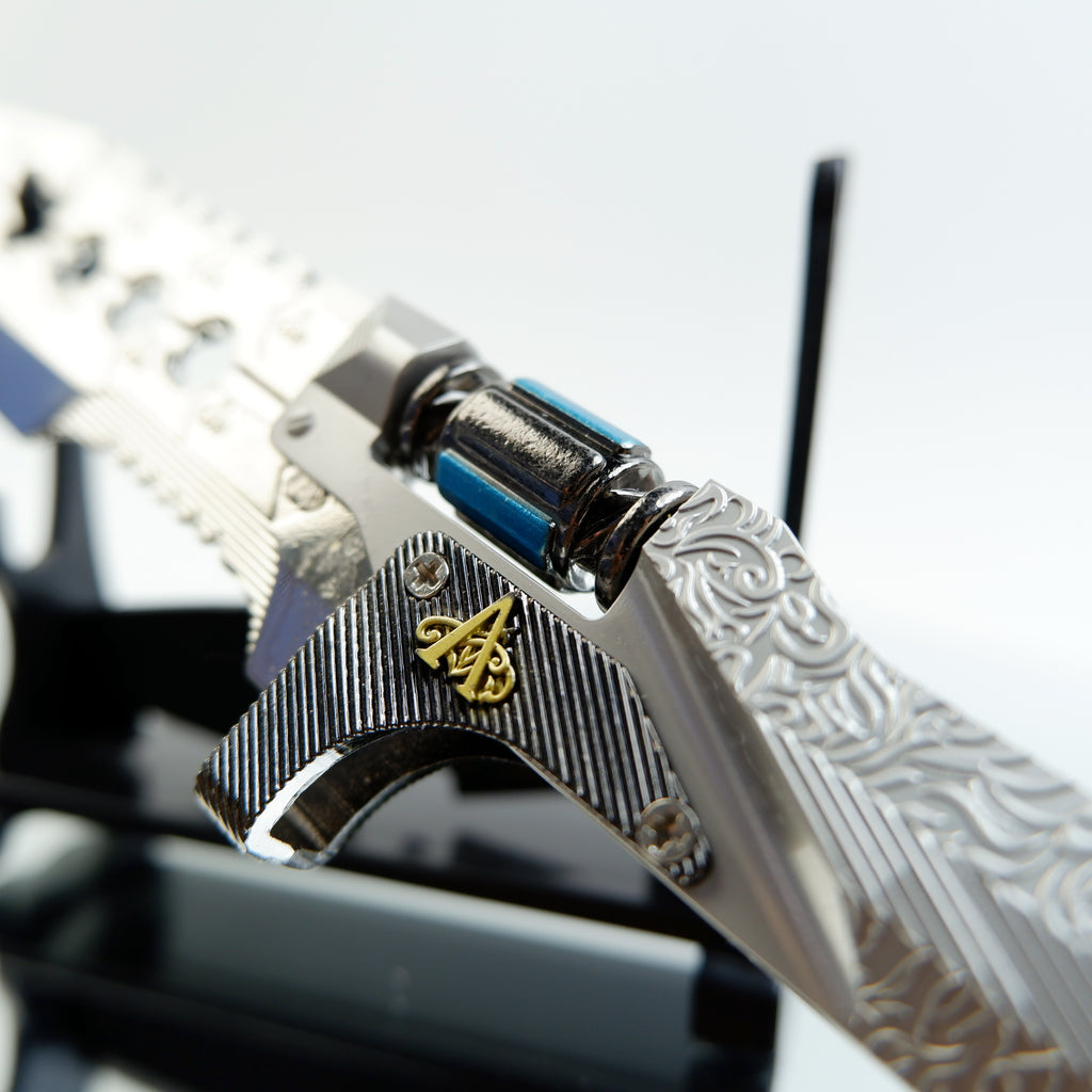 Valorant Sovereign Knife 22cm Metal Replica with Sheath & Stand – Zinc Alloy Celestial Engraved Dagger Collectible