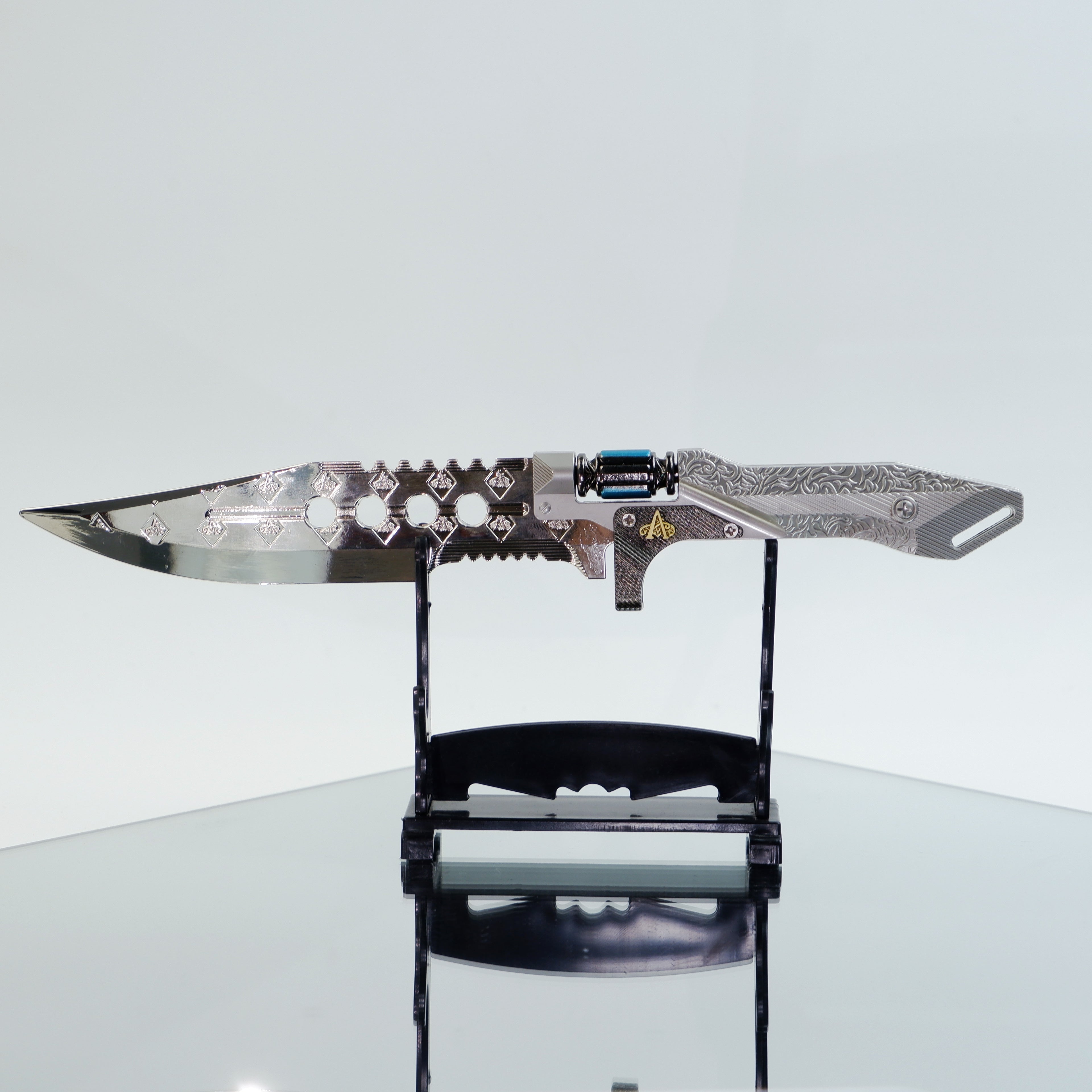 Valorant Sovereign Knife 22cm Metal Replica with Sheath & Stand – Zinc Alloy Celestial Engraved Dagger Collectible