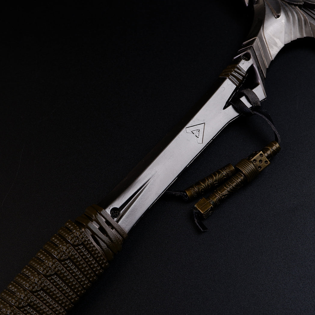 35cm/13.8 Bloodhound Heirloom Metal Replica