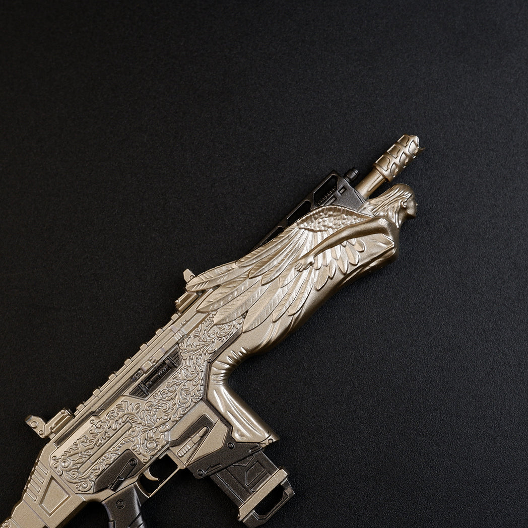 Apex Legends VK-47 Flatline Gold Legendary Skin 16cm Metal Keychain – Electroplated Zinc Alloy Replica