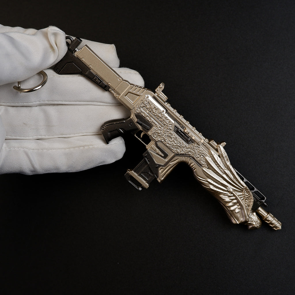 Apex Legends VK-47 Flatline Gold Legendary Skin 16cm Metal Keychain – Electroplated Zinc Alloy Replica