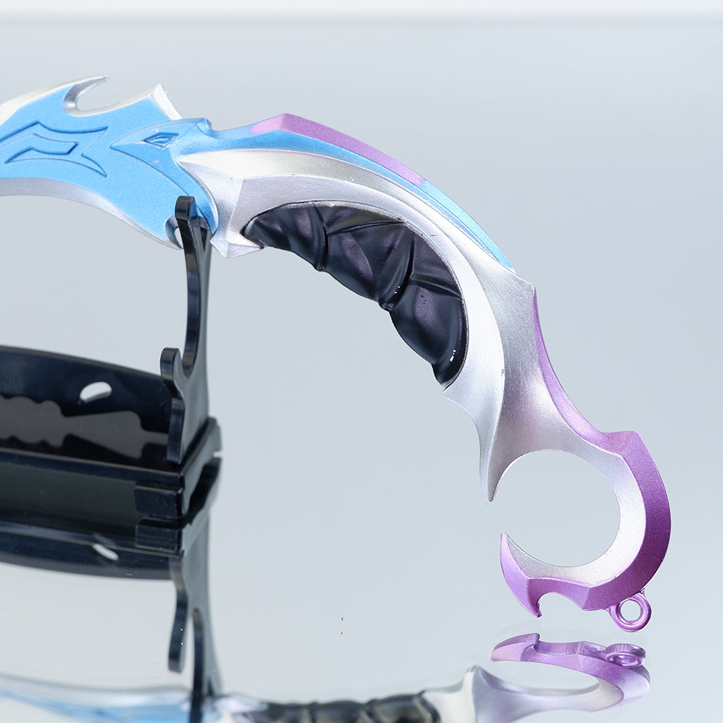 Valorant Prime Karambit 22cm Metal Replica with Sheath & Stand – Zinc Alloy Ice-Blue Cyberpunk Claw Knife Collectible