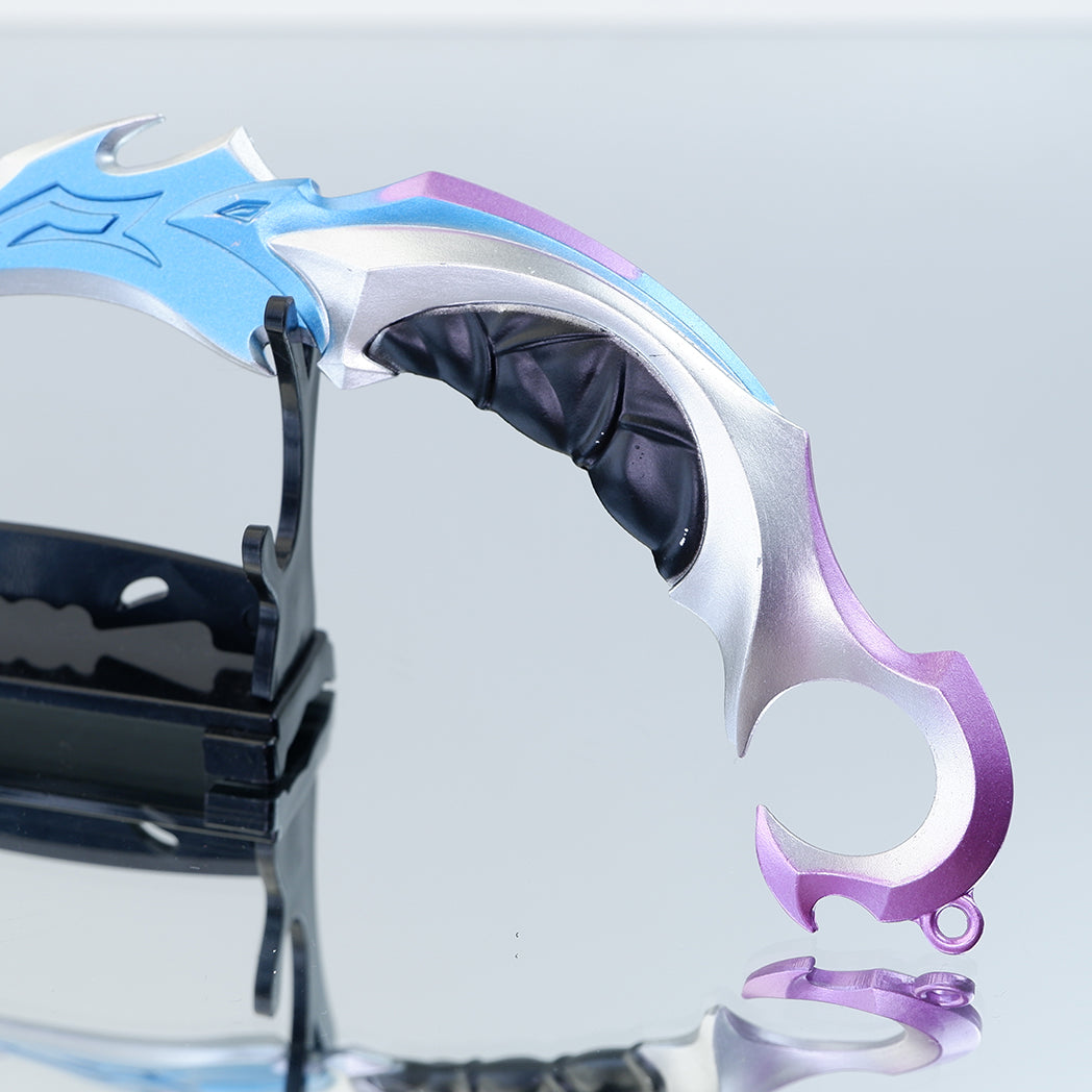 Valorant Prime Karambit 22cm Metal Replica with Sheath & Stand – Zinc Alloy Ice-Blue Cyberpunk Claw Knife Collectible