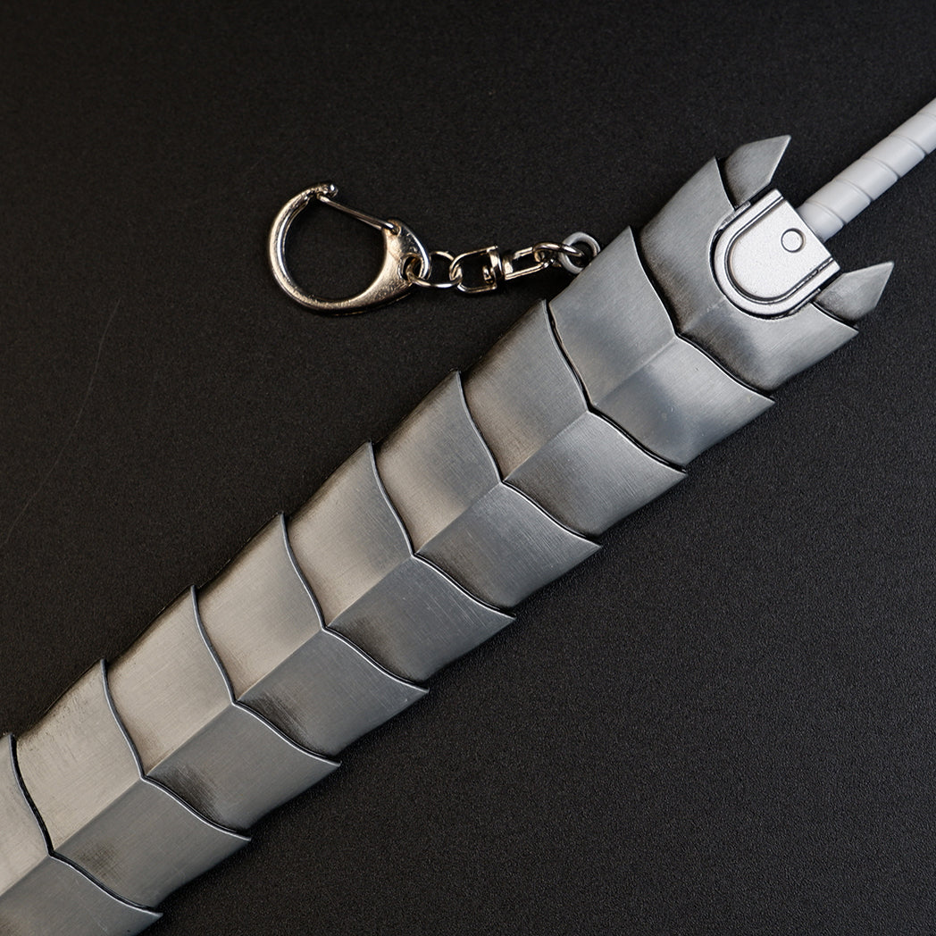 Berserk Guts Dragon Slayer Greatsword 17cm Metal Keychain with Scabbard – Zinc Alloy Anime Replica Collectible