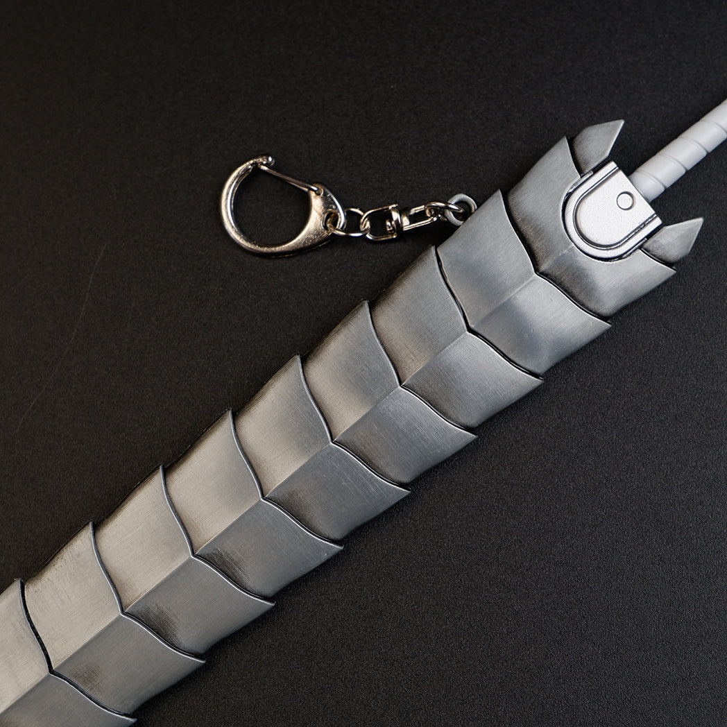 Berserk Guts Dragon Slayer Greatsword 17cm Metal Keychain with Scabbard – Zinc Alloy Anime Replica Collectible