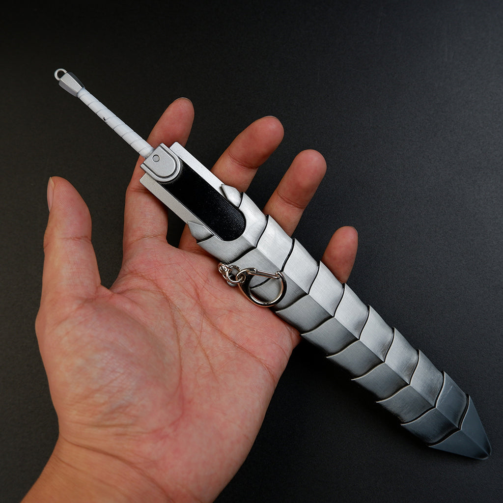Berserk Guts Dragon Slayer Greatsword 17cm Metal Keychain with Scabbard – Zinc Alloy Anime Replica Collectible