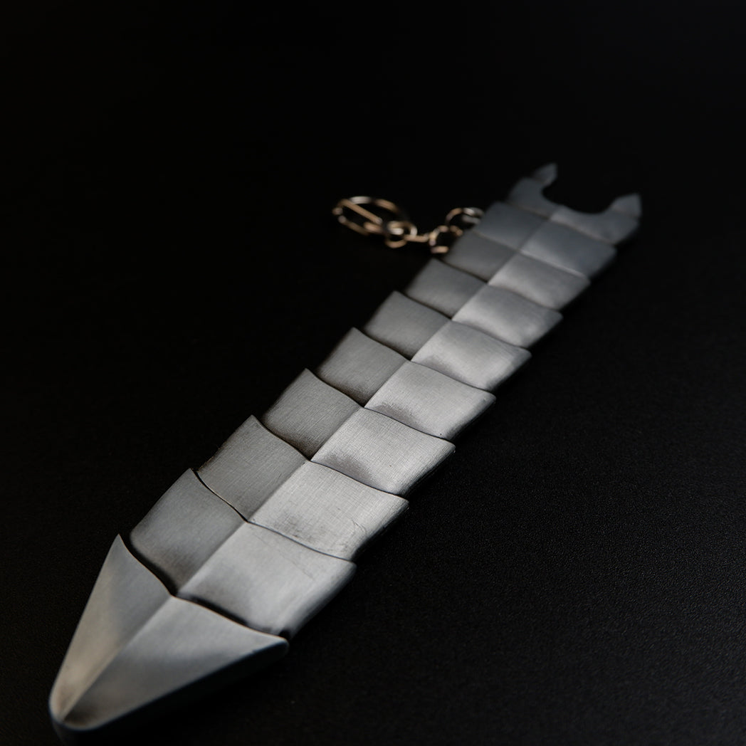 Berserk Guts Dragon Slayer Greatsword 17cm Metal Keychain with Scabbard – Zinc Alloy Anime Replica Collectible