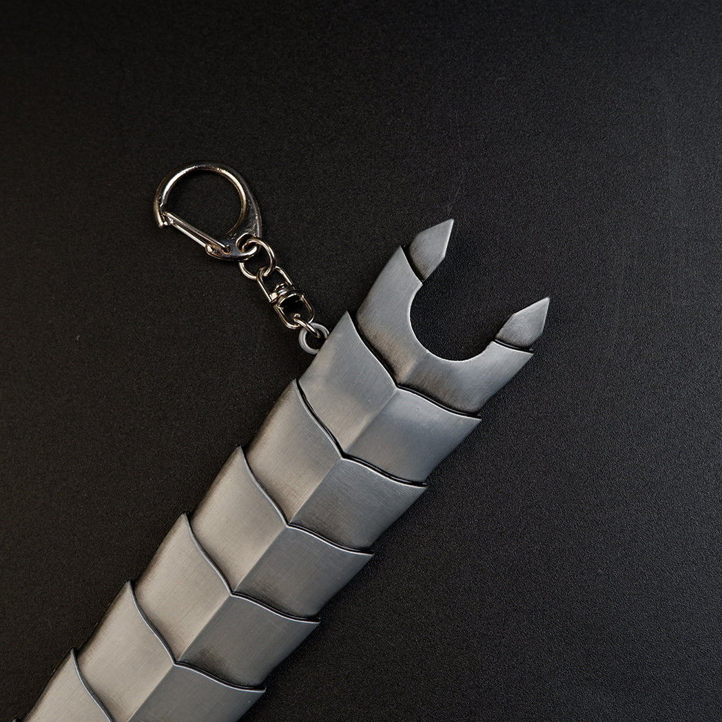 Berserk Guts Dragon Slayer Greatsword 17cm Metal Keychain with Scabbard – Zinc Alloy Anime Replica Collectible