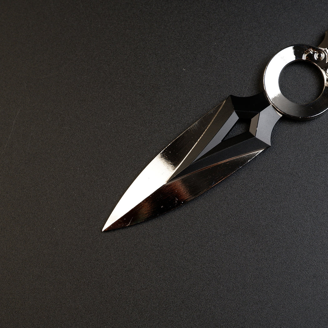 Valorant Jett Kunai 17cm Mirror Chrome Metal Replica – Zinc Alloy Dual-Tone Throwing Knife Collectible