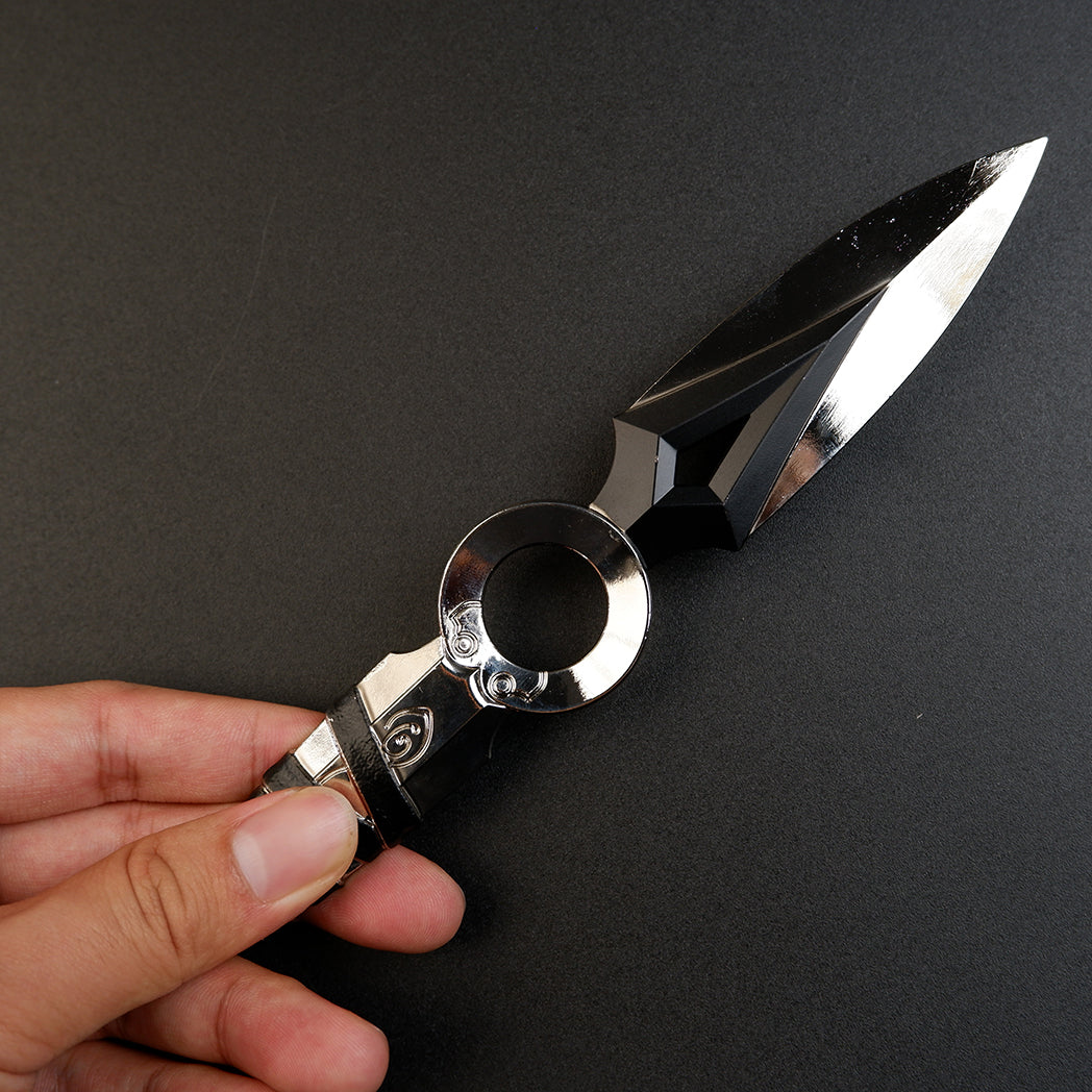 Valorant Jett Kunai 17cm Mirror Chrome Metal Replica – Zinc Alloy Dual-Tone Throwing Knife Collectible