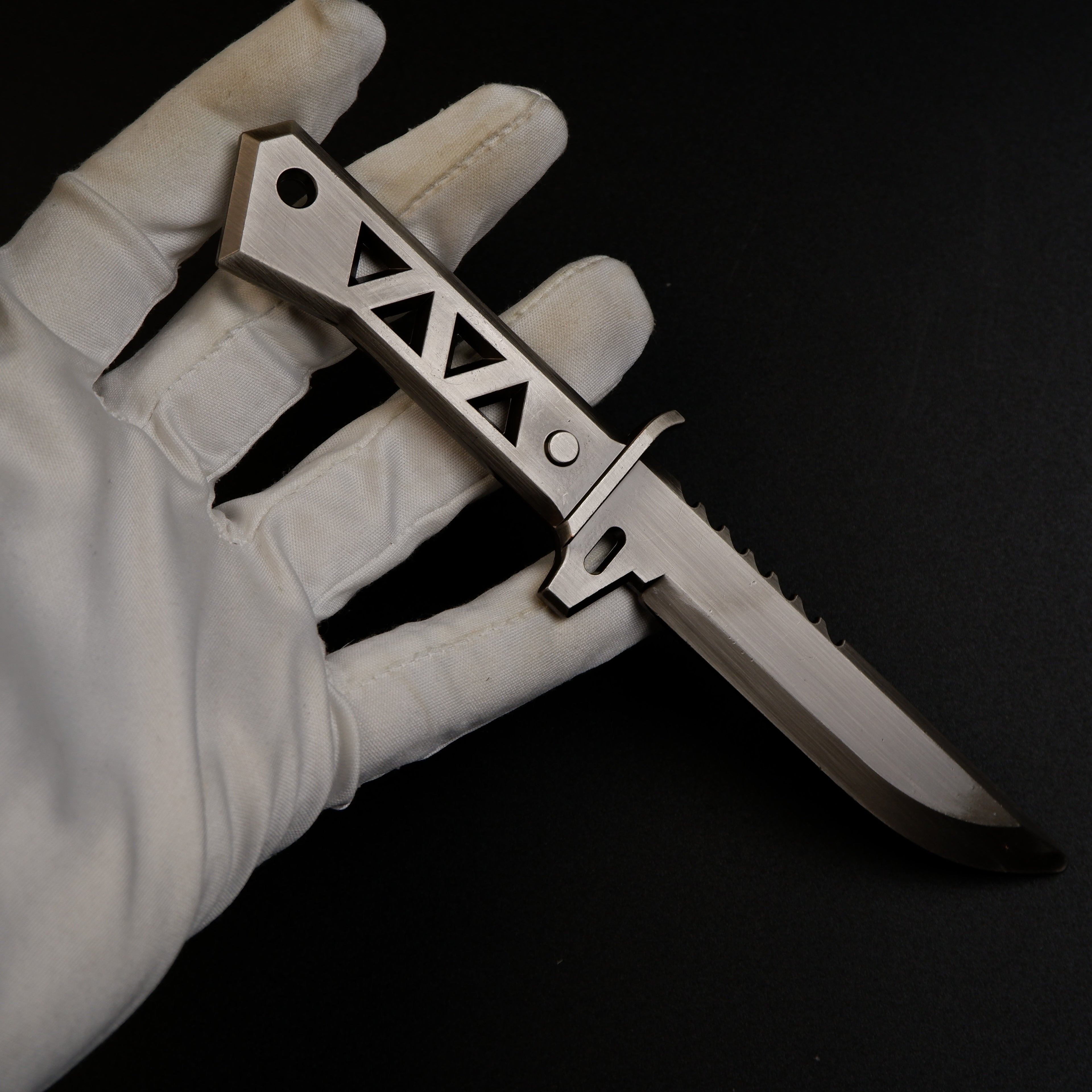 Valorant Reaver Knife 18cm Brushed Gunmetal Metal Replica – Zinc Alloy Dark Gothic Dagger Collectible
