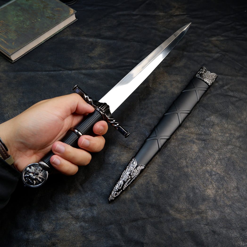 The Witcher 3 Geralt Steel Sword 22cm Metal Replica with Scabbard & Stand – Zinc Alloy Wolf Medallion Pommel Collectible