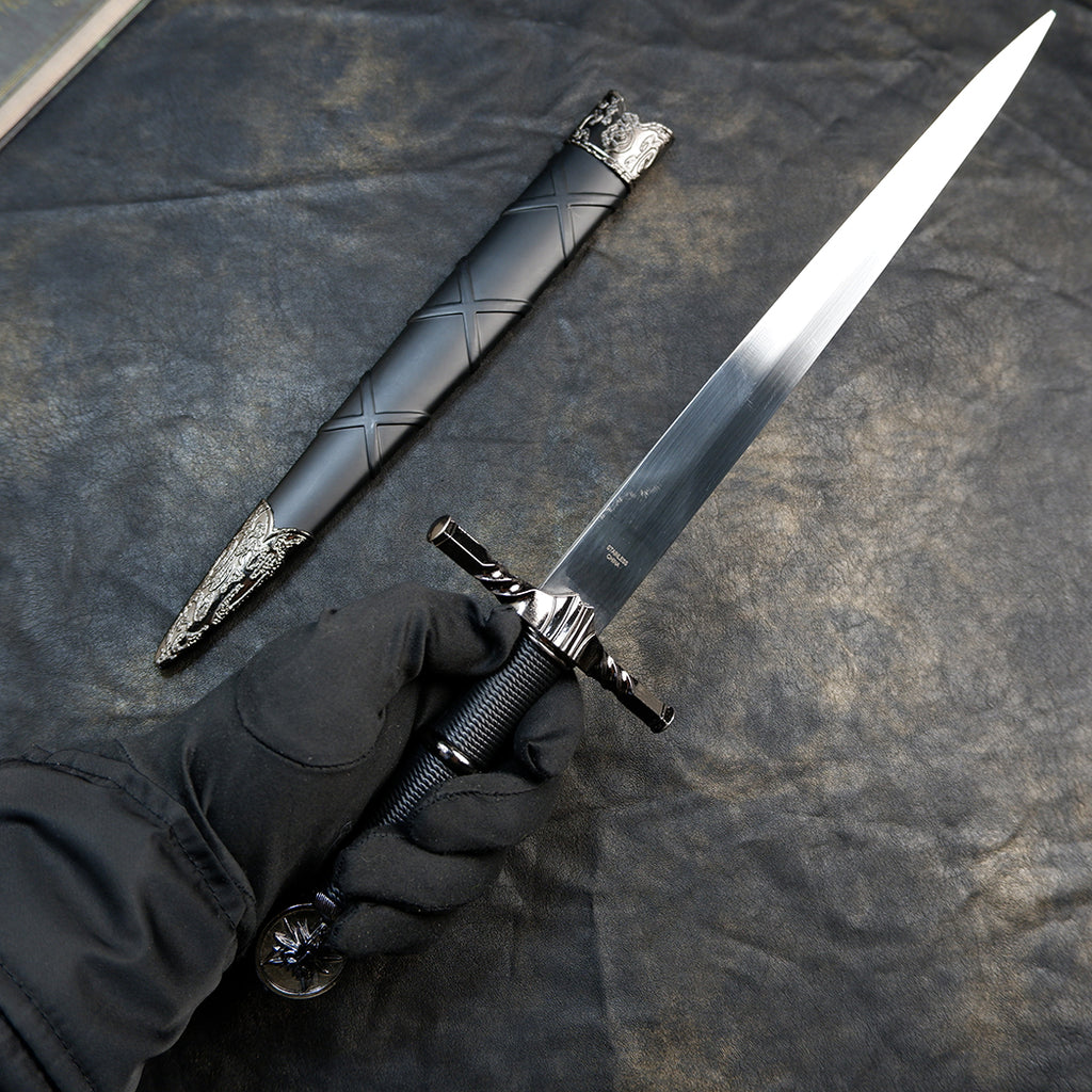 The Witcher 3 Geralt Steel Sword 22cm Metal Replica with Scabbard & Stand – Zinc Alloy Wolf Medallion Pommel Collectible