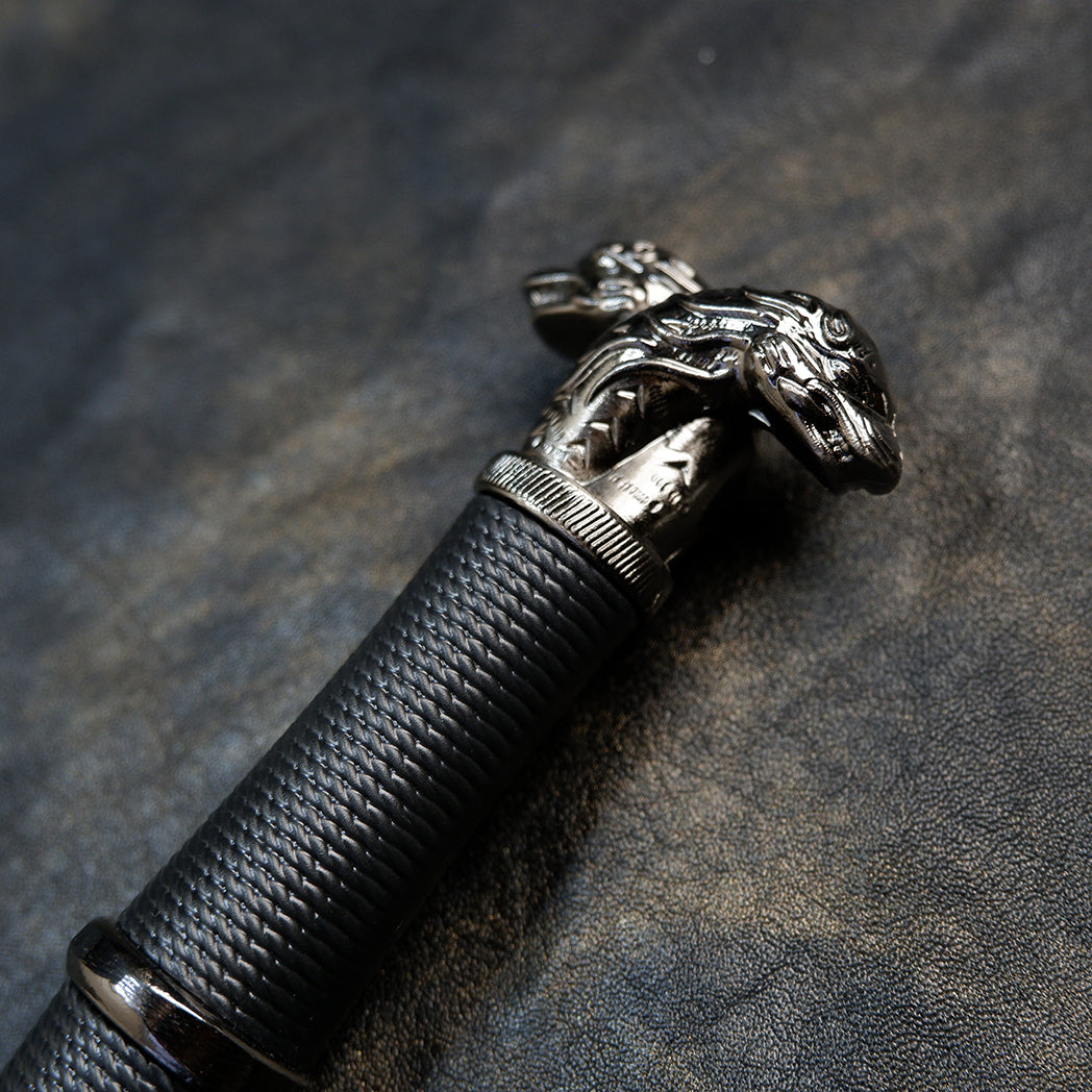 The Witcher 3 Geralt Silver Sword 22cm Metal Replica with Scabbard – Zinc Alloy Wolf School Twin Wolf Pommel Collectible