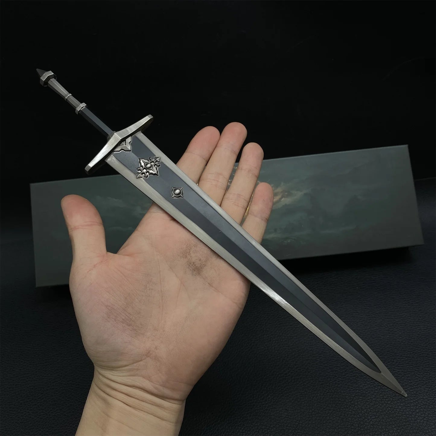 Greatsword of Solitude Metal Replica 30CM/11.8