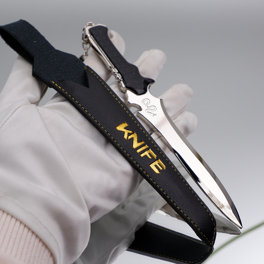 Resident Evil 4 Leon Kennedy Tactical Knife 18cm Metal Replica – RE4 Remake Display Collectible