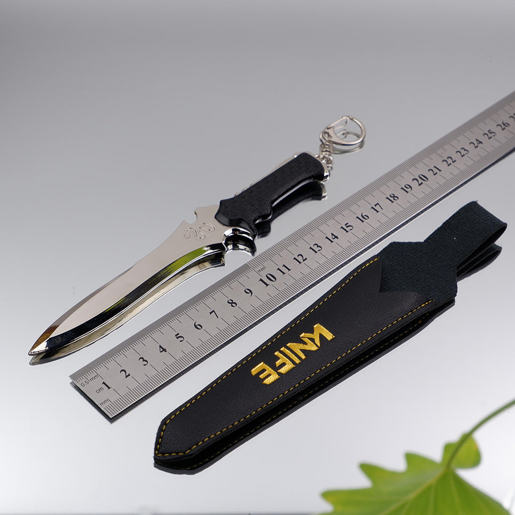 Resident Evil 4 Leon Kennedy Tactical Knife 18cm Metal Replica – RE4 Remake Display Collectible
