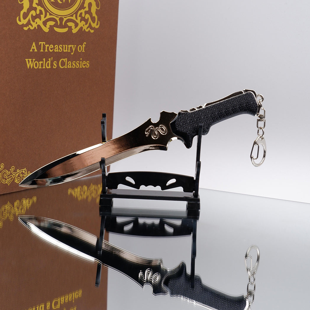 Resident Evil 4 Leon Kennedy Tactical Knife 18cm Metal Replica – RE4 Remake Display Collectible