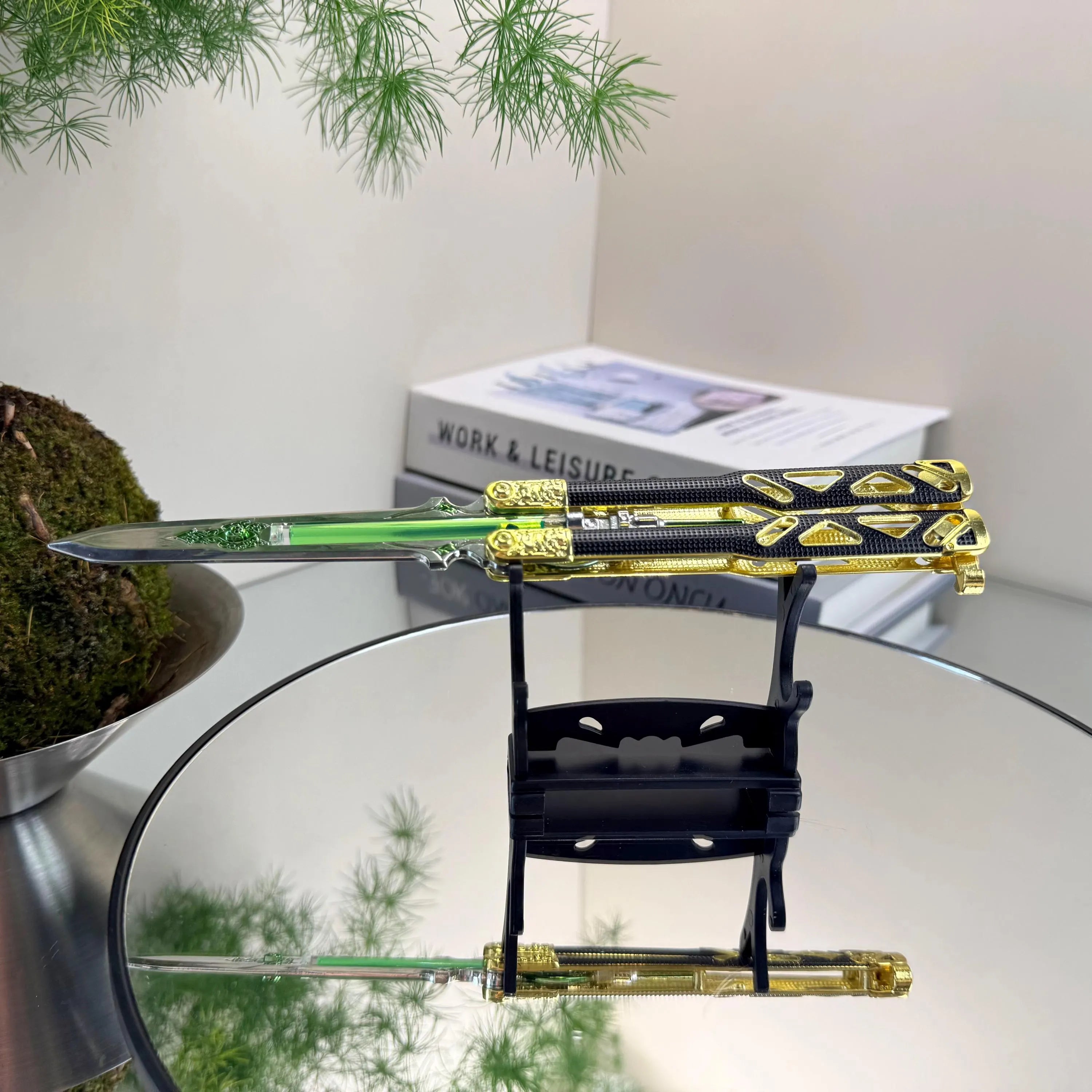 Apex Legends Octane Heirloom Glow Handcrafted – Metal Display Collectible - Yohoot