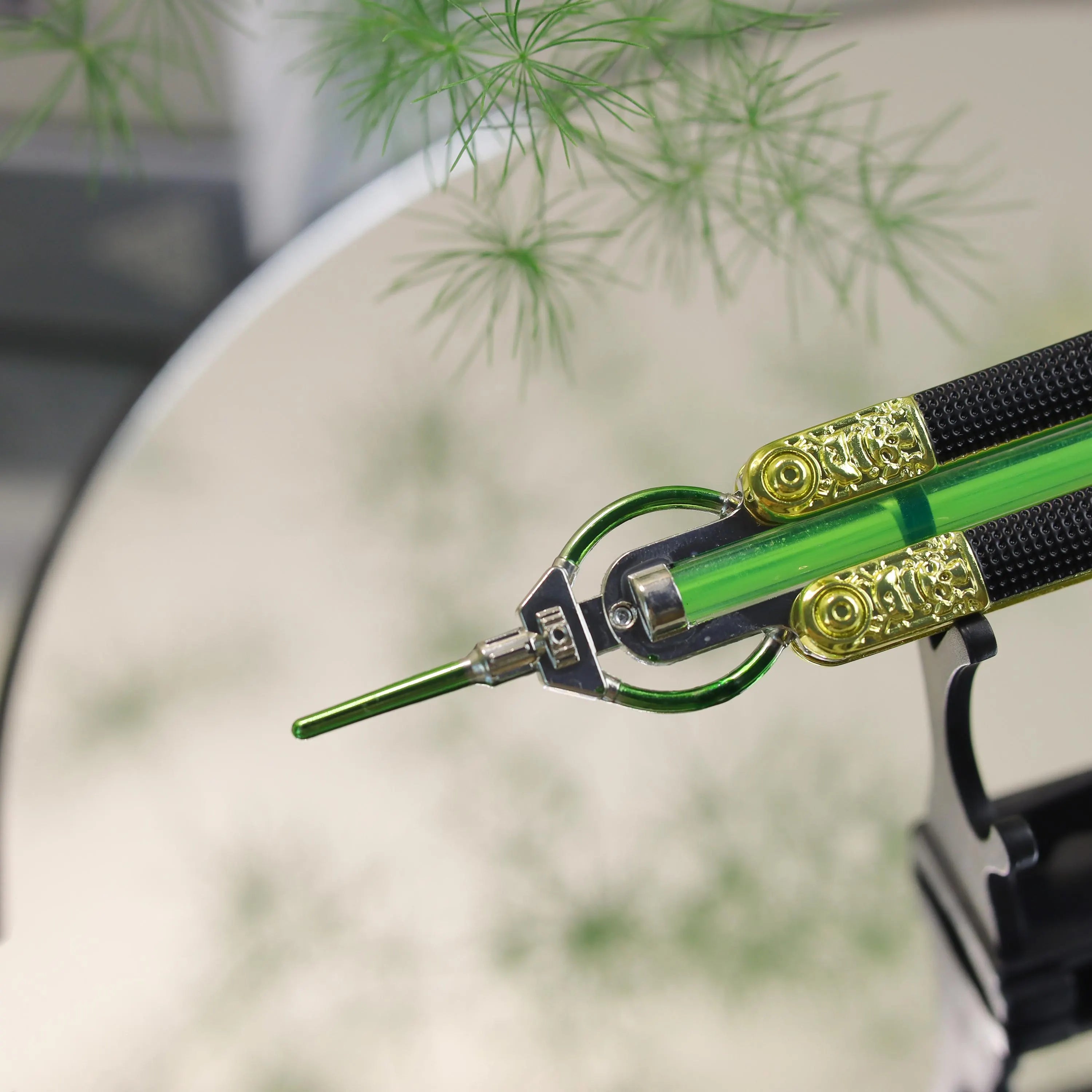 Apex Legends Octane Heirloom Glow Handcrafted – Metal Display Collectible - Yohoot