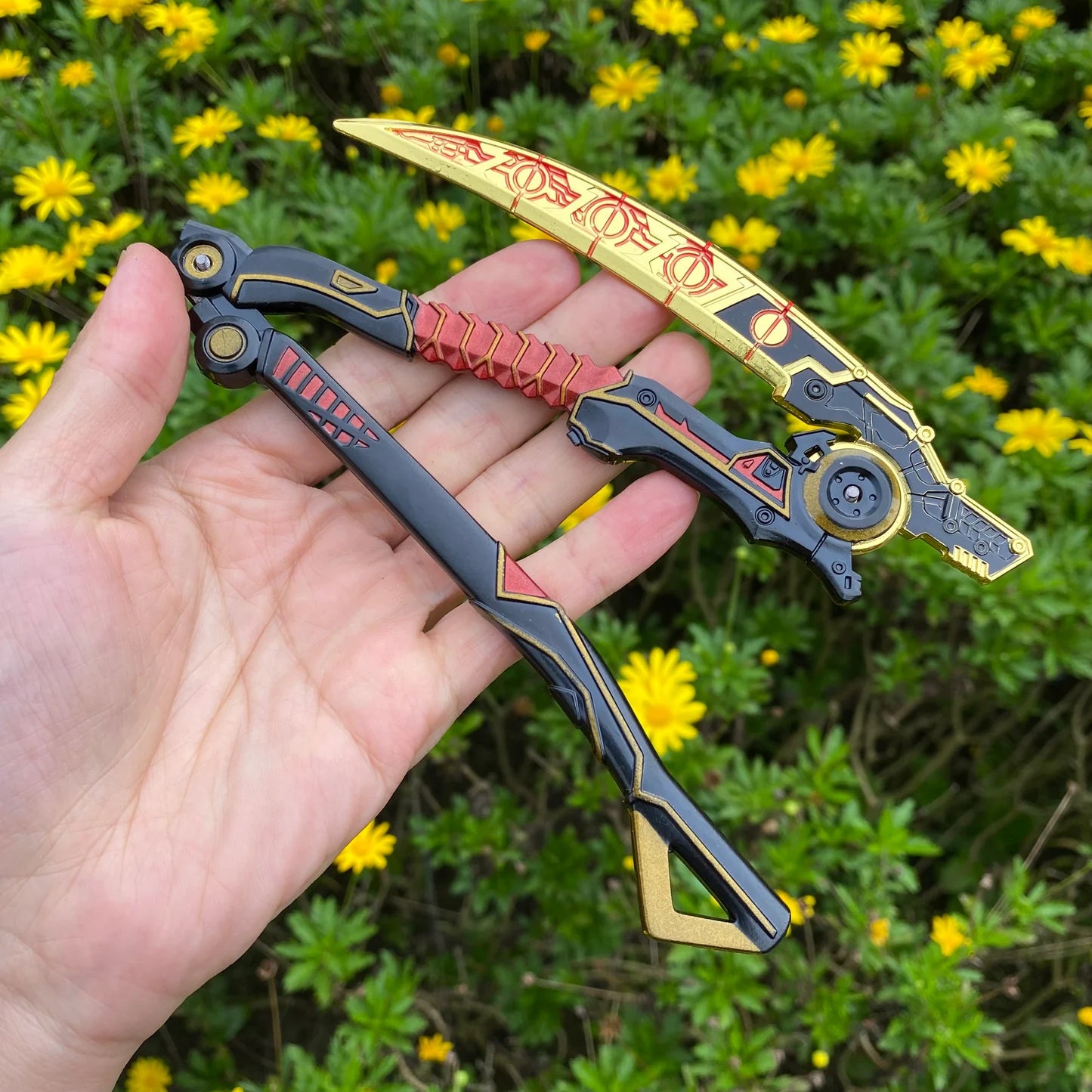 Apex Legends Undead Heirloom Death Grip – Metal Display Collectible