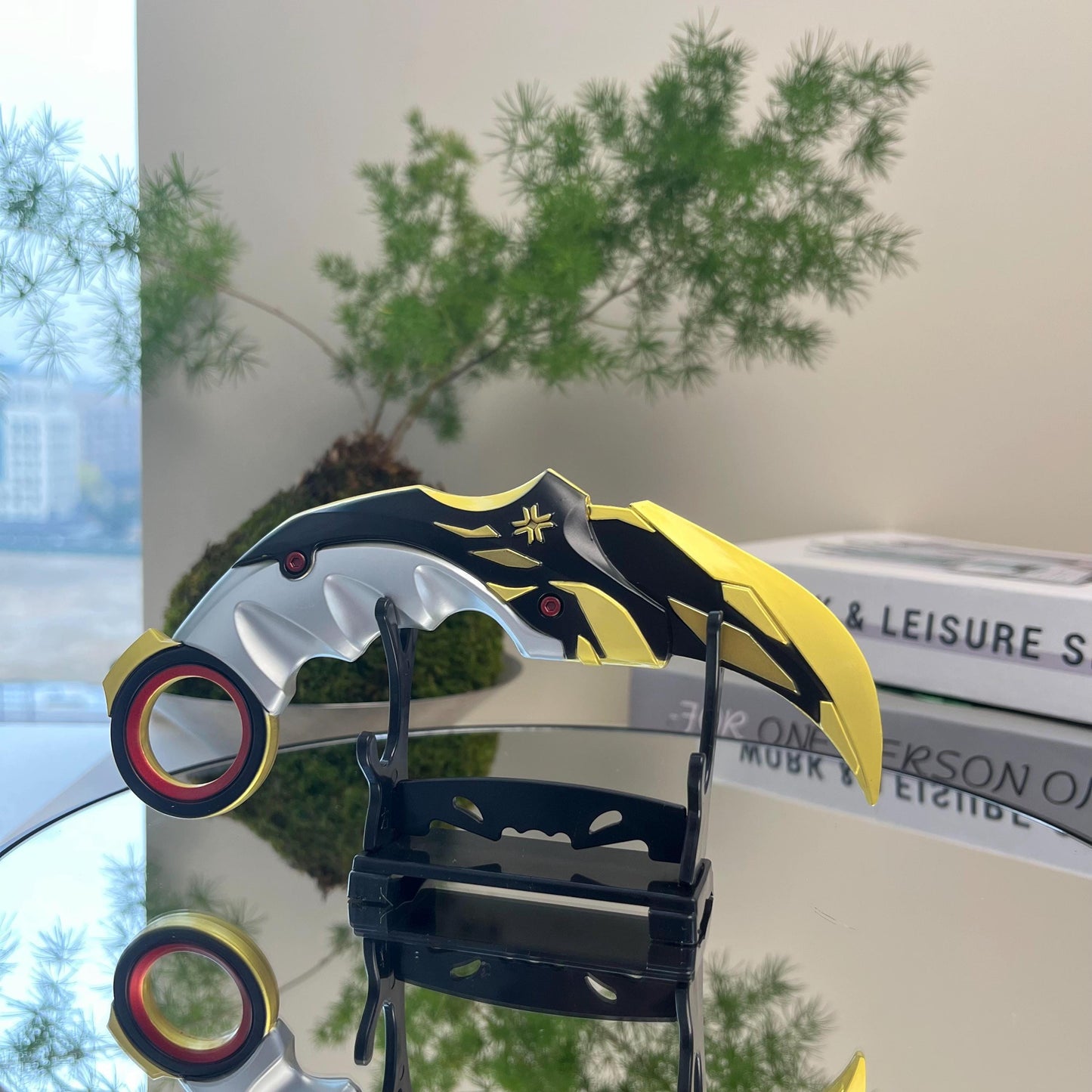 Champions Karambit Knife, Valorant Game Peripheral, Blunt Blade High end Replica Collection, Desk Ornament, Metal Material, Handmade Gift