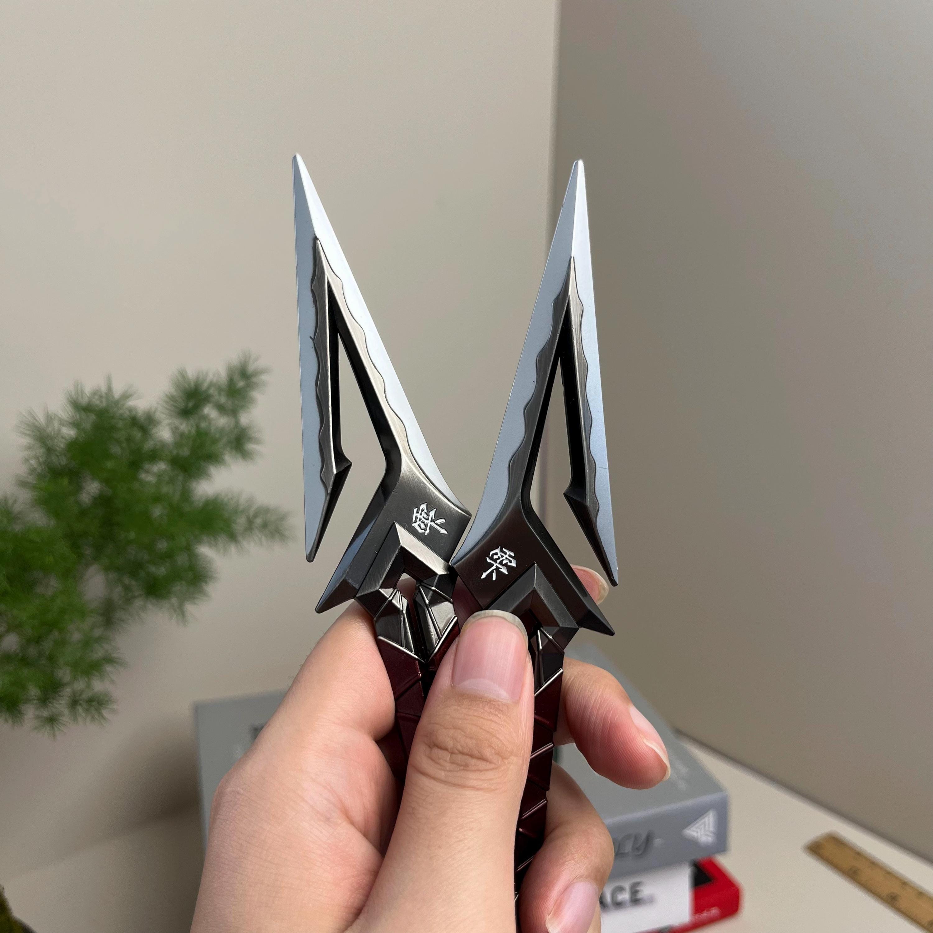 Valorant Kuronami No Yaiba Dagger – 3D Printed Alloy Metal Display Model, Game Collectible