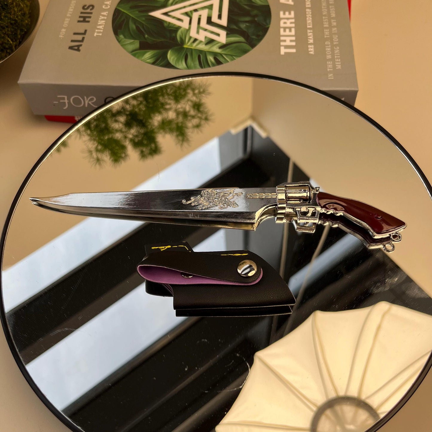 Final Fantasy Viii, Large Squall Gunblade Leonhart, Griever Amulet With Engraving On The Blade, Weapon Replica, Metal Weapon Model, Desk Toy