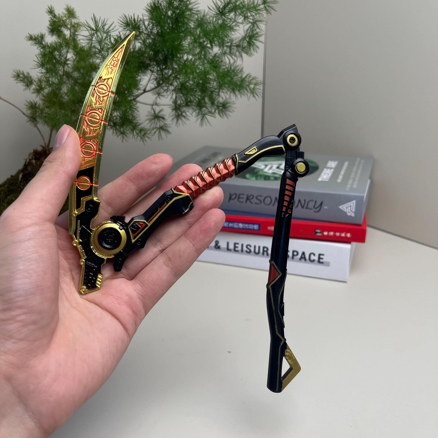 Apex Revenant Heirloom, Death Grip Scythe, Apex legends, Apex Heirloom, Metal Model, Apex Gamer Gift, Game Peripheral, Weapon Replica, Toys