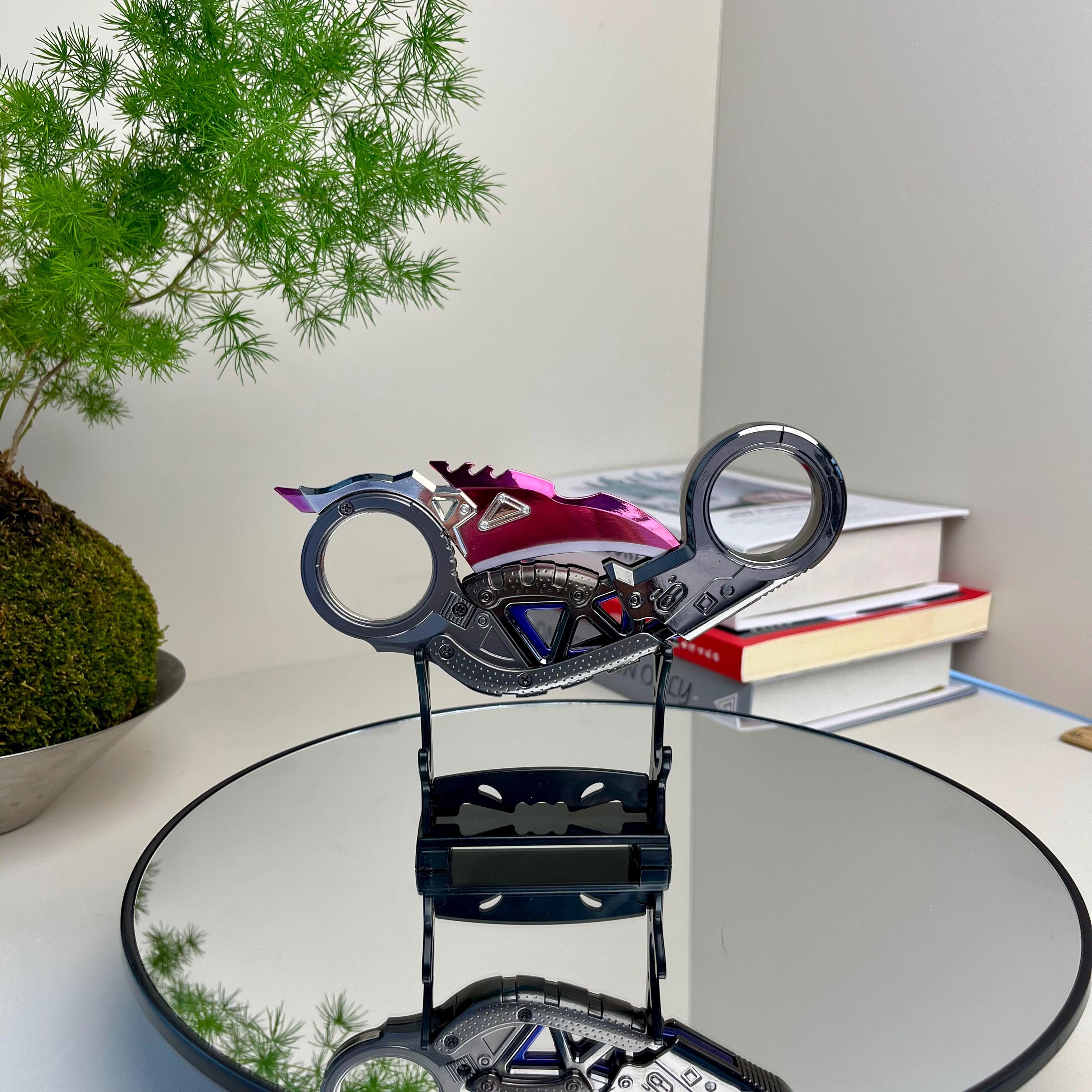 Apex Legends Raptor General Heirloom – Metal Display Collectible - Yohoot